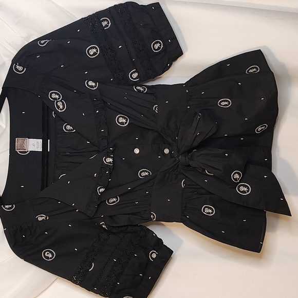 Anthropologie "Rose Cameo Blouse - black w cream embroidered flowers - Picture 1 of 5